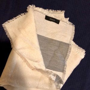 Gucci wool shawl